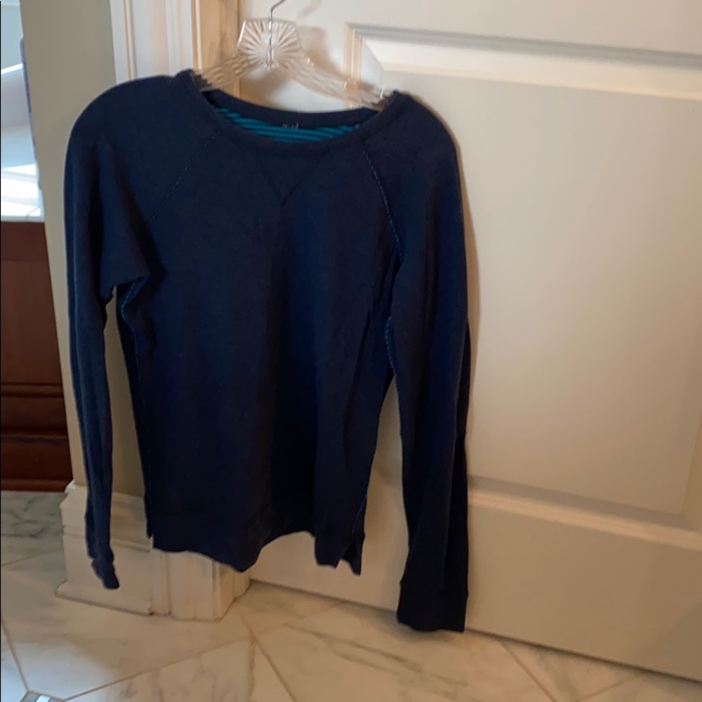 Lululemon sweatshirt